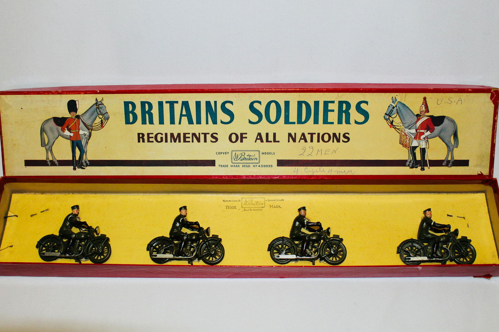 Britains set #1791 Motorcycle Dispatch Riders (1 of 1)