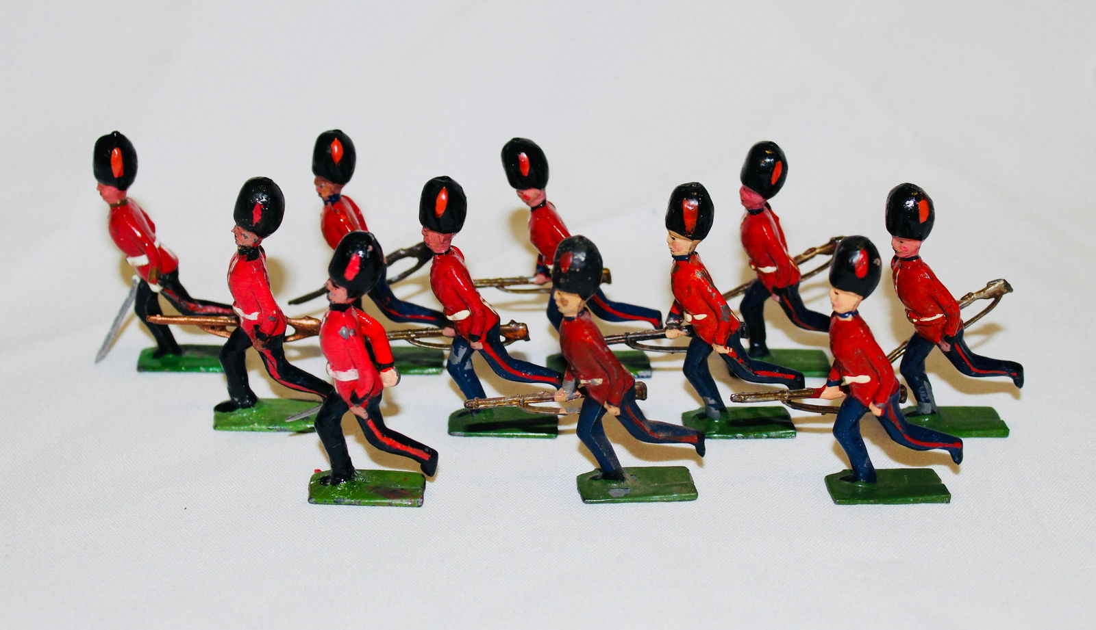 Johillco Coldstream Guards, running at trail (1 of 1)