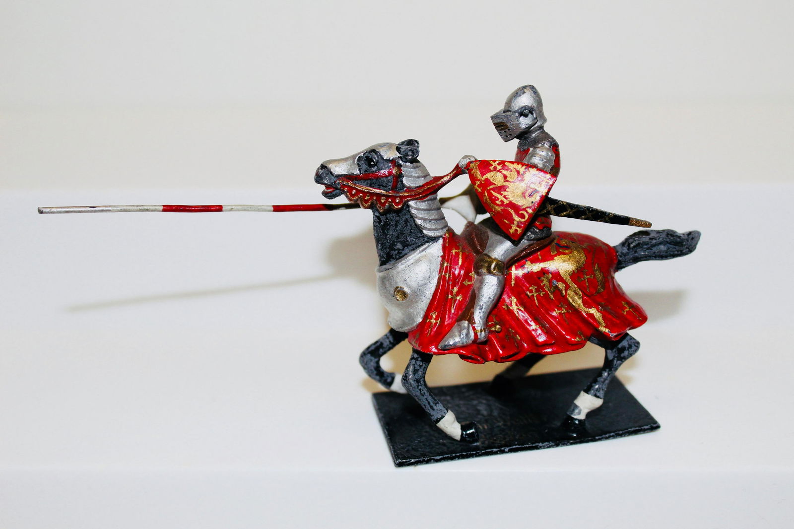 Courtenay mounted knight Sir Walter Hopton (1 of 1)