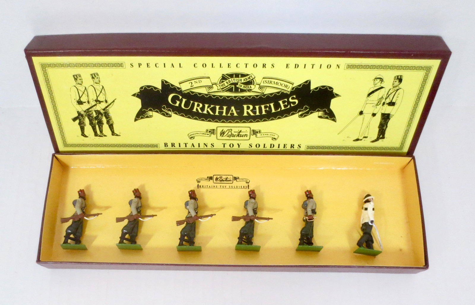 Britains #8841 Gurkha Rifles: Special Collectors Edition. 6 pieces. Mint condition. Box excellent.