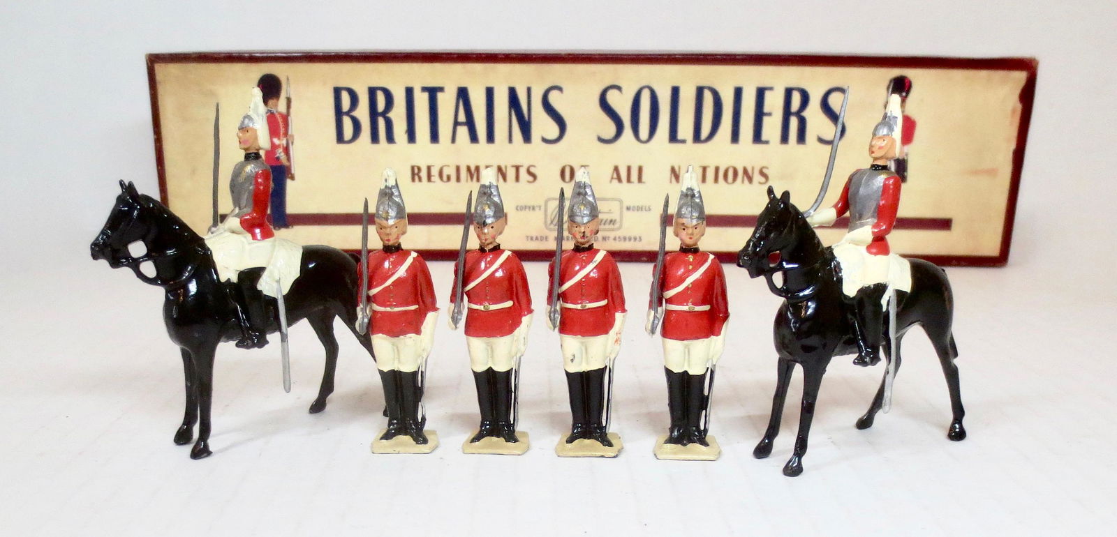 Britains #2029 The Life Guards: Mounted and on Foot. Post war issue, with original ROAN box. 6 pieces. Excellent condition. Box excellent.