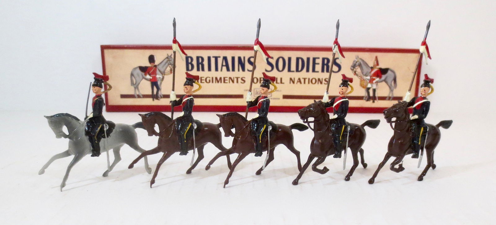 Britains #2076 12th Royal Lancers: Post war issue, with original ROAN box. 5 pieces. Excellent condition. Box excellent.