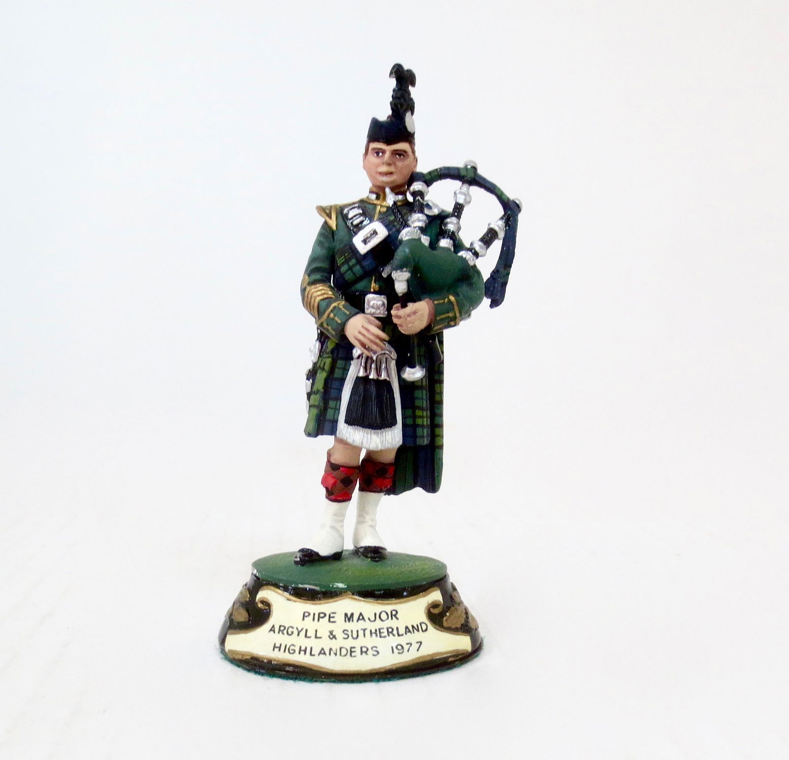 Stadden Argyll & Sutherland Piper 1977 (1 of 1)