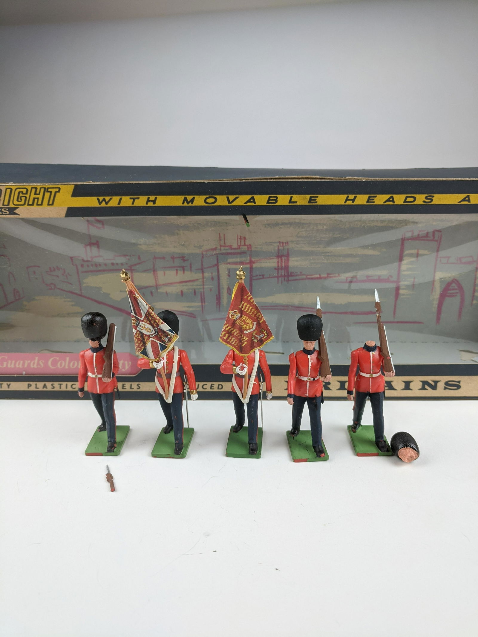 Britains Eyes Right H7226 Scots Guards (1 of 1)