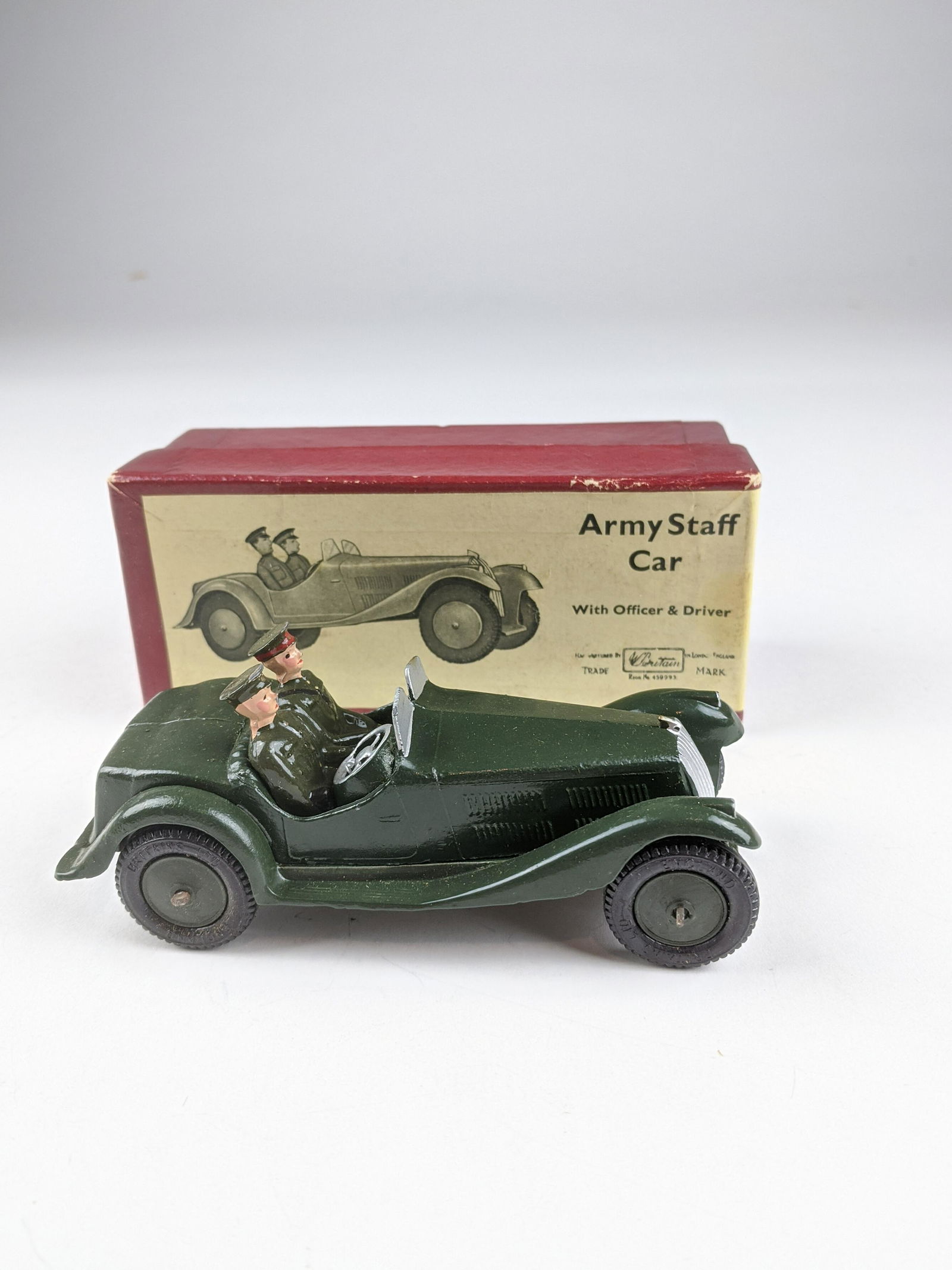 Britains #1448 Army Staff Car (1 of 1)