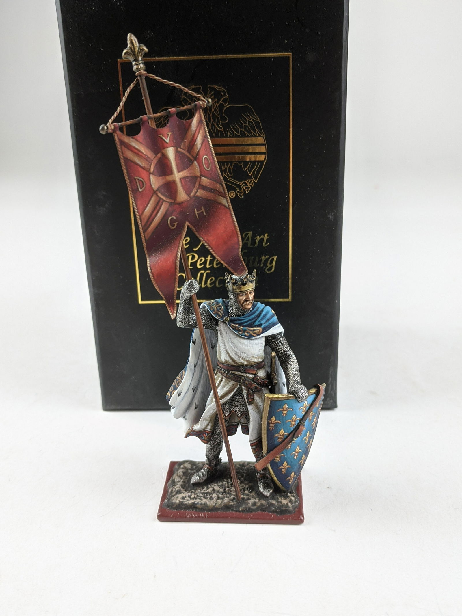 Russian Studios #6318 Knight With Banner (1 of 1)