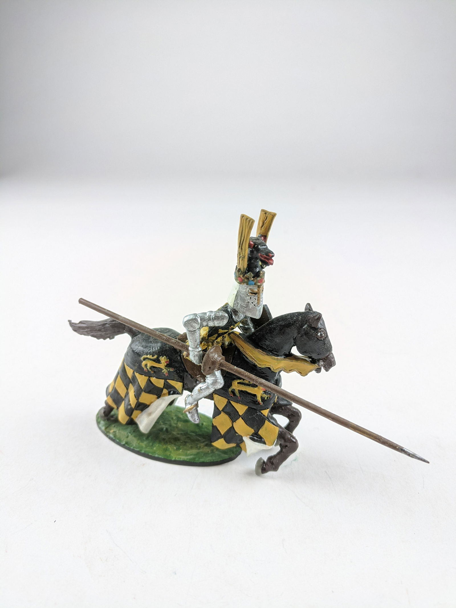 Alymer Knights Mounted Graf Von Langenburg (1 of 1)