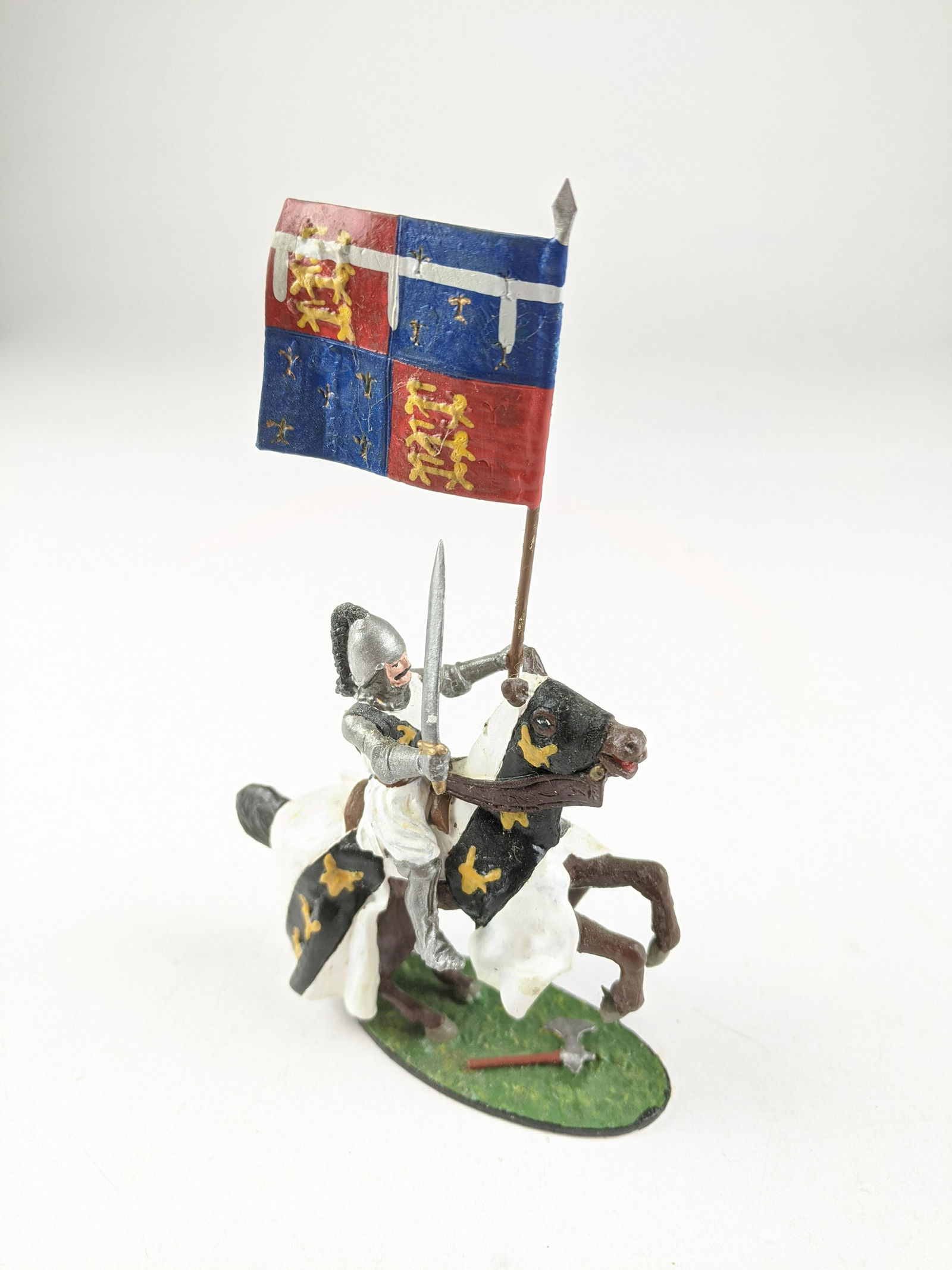 Alymer Knights Mounted Sir Walter Woodland (1 of 1)