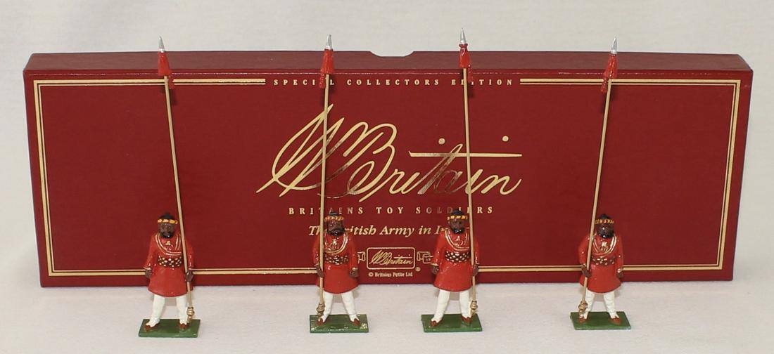 Britains Set State Elephant Ceremonial Guards (1 of 2)