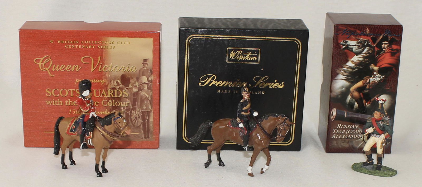 Britains Lot Royal Artillery Officer Scots Guard (1 of 2)