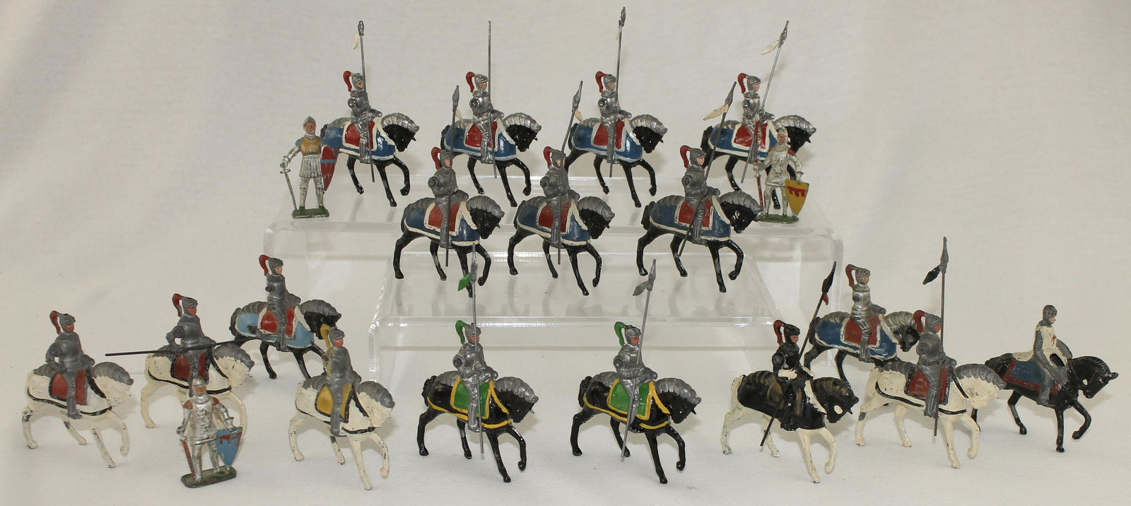 Crescent Lot Mounted Foot Knights (1 of 3)