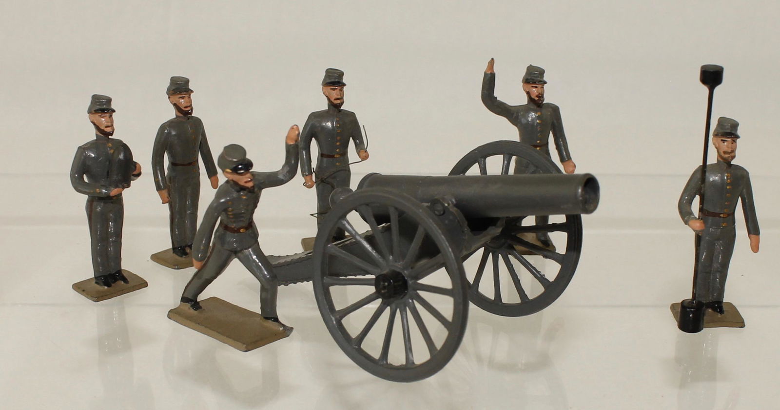 Mignot ACW Confederate Artillery Crew and Cannon (1 of 2)