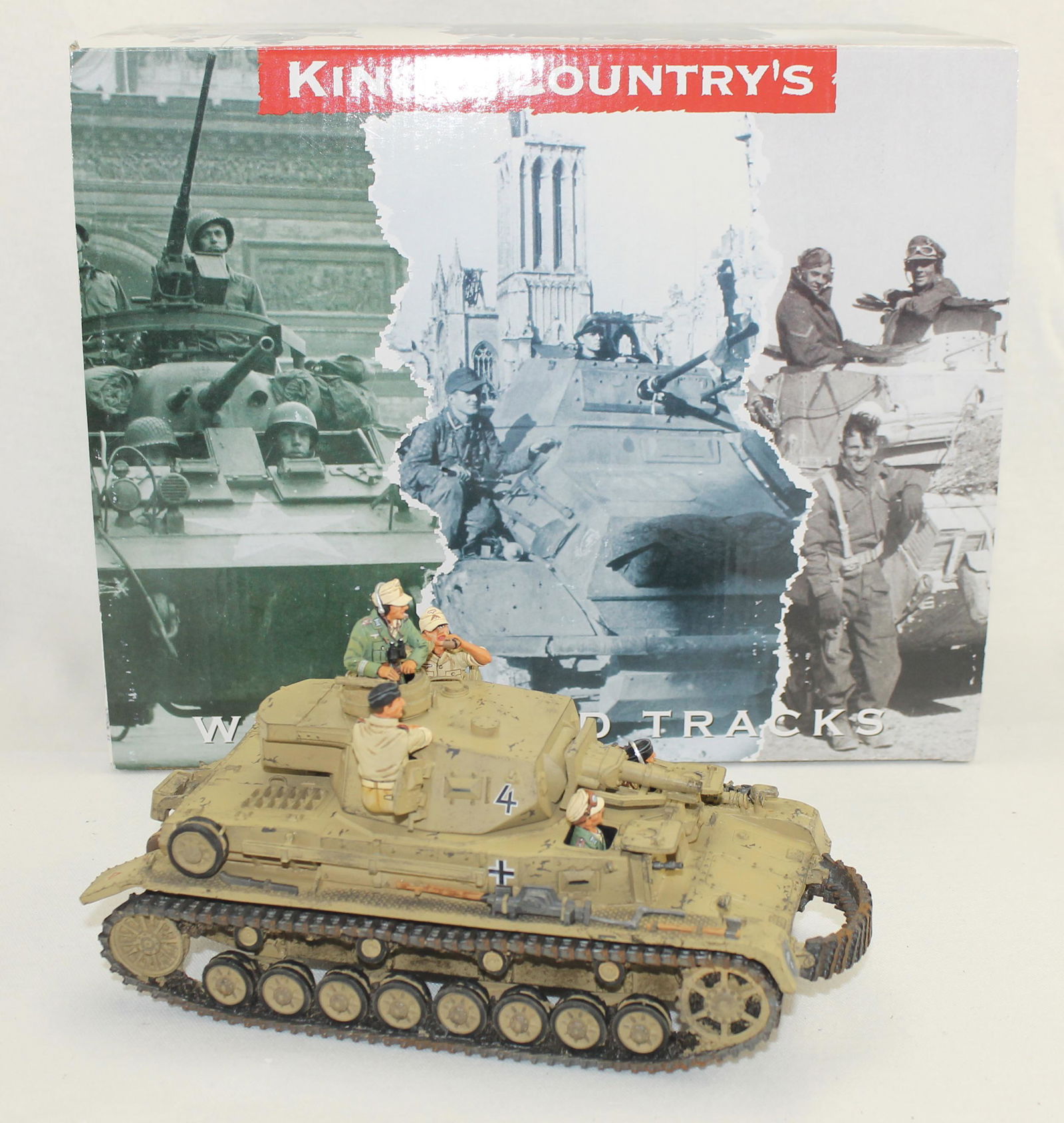 WH062. 10.5cm Light Field Howitzer by King and Country