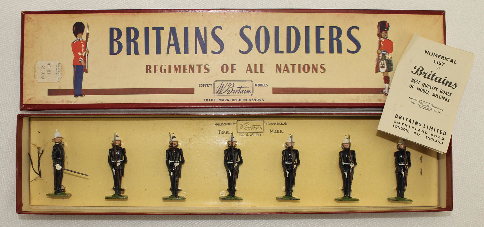 Britains Set #2071 Royal Marines Present Arms (1 of 1)