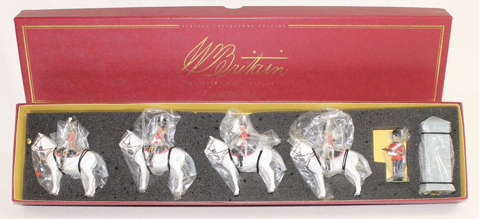 Britains Set Scots Greys with Sentry Box (1 of 1)