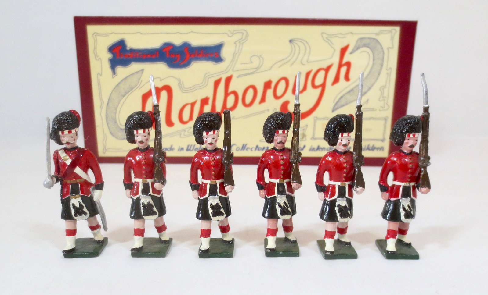 Marlborough #MF7 The Black Watch 1900: 6 pieces. Excellent overall condition (one missing bayonet). Box excellent.