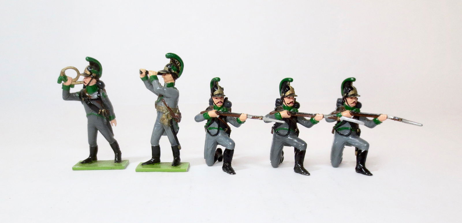 Dragoon Officer with Bugler and Infantry (1 of 1)