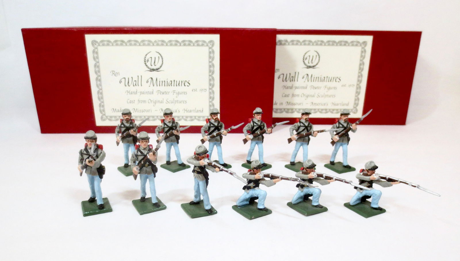 Wall Miniatures Confederate Infantry in Action (1 of 1)