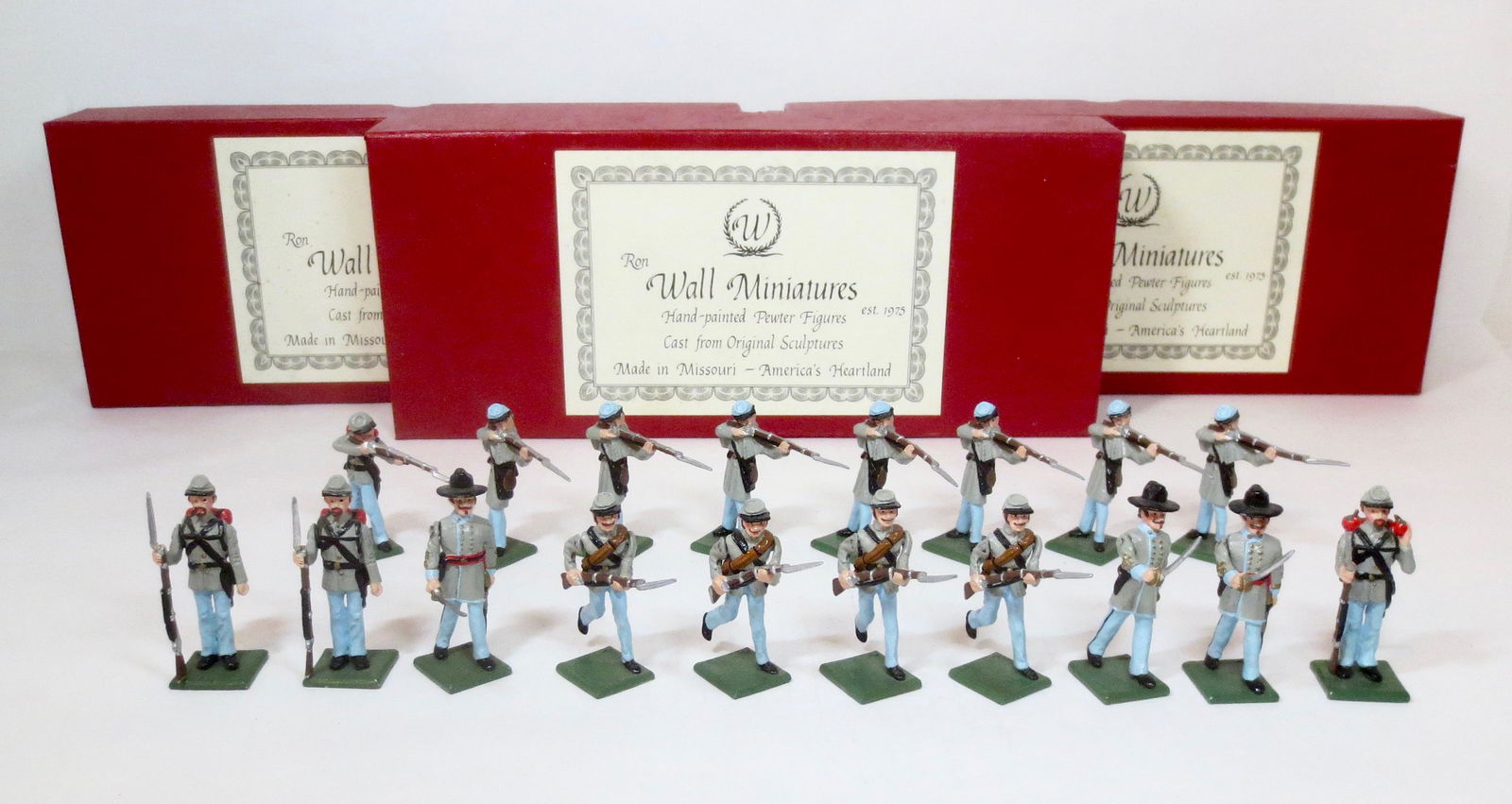 Wall Miniatures Confederate Infantry in Action (1 of 1)