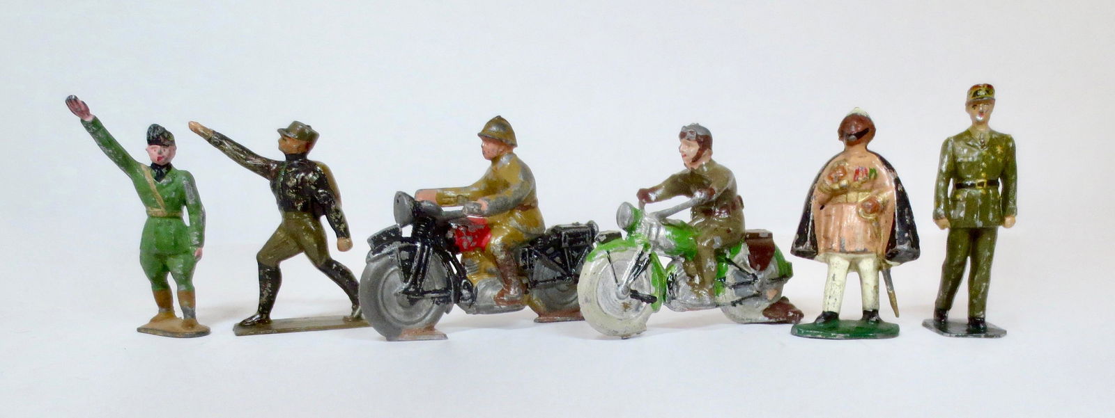 French Hollowcast WW2 Figures (1 of 1)