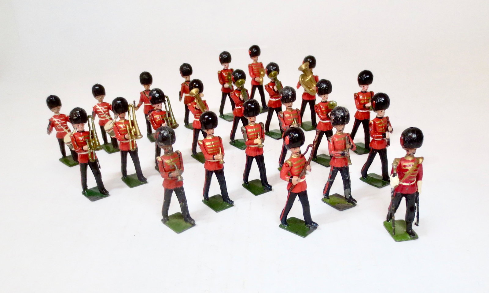 Britains From #37 Band of the Coldstream Guards: Pre and Post war Figures. 23 pieces (13 pre war). Excellent condition. Unboxed.