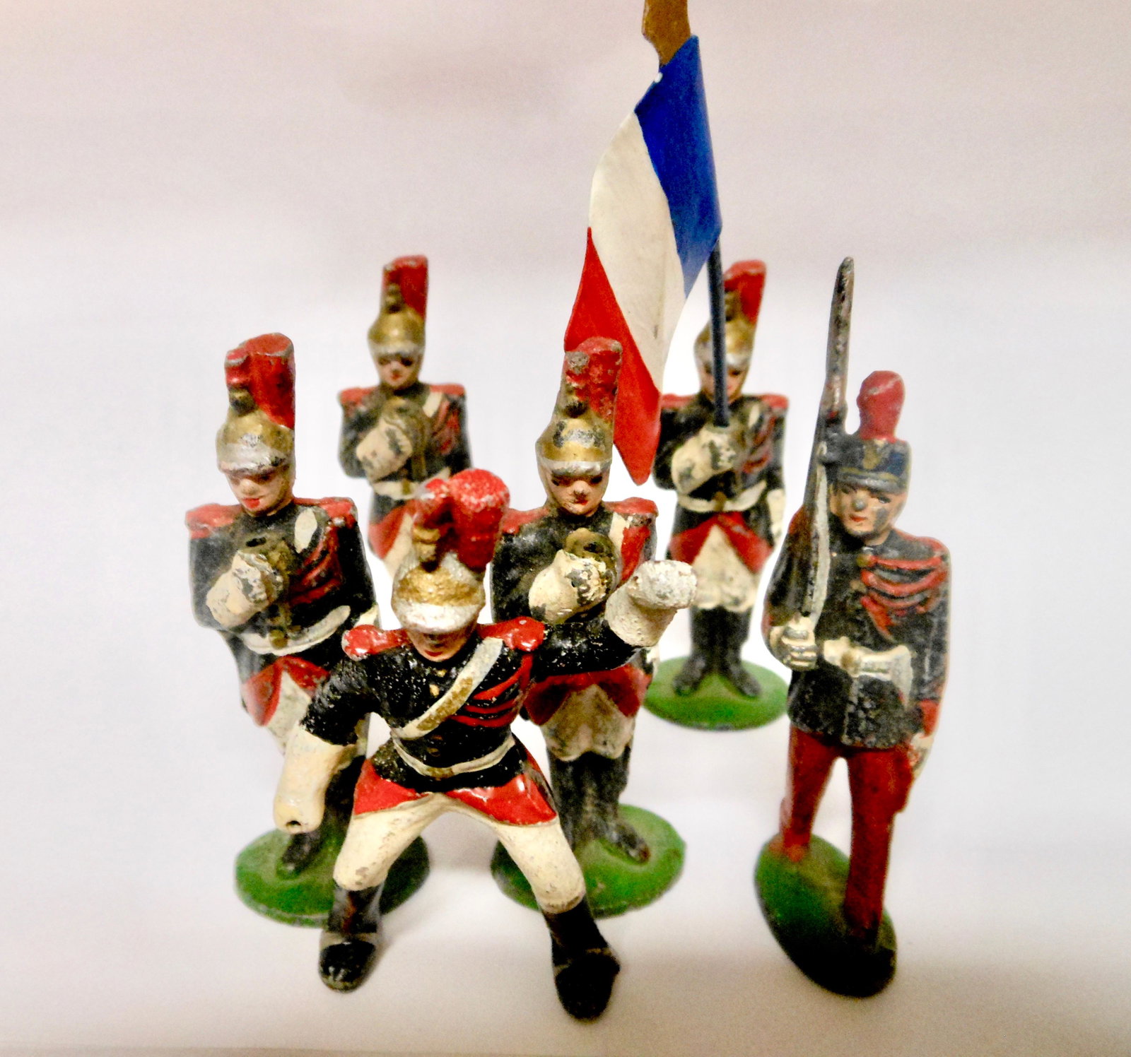 Quiralu Cuirassiers with Flag Bearer: 6 pieces. Good condition. Unboxed.