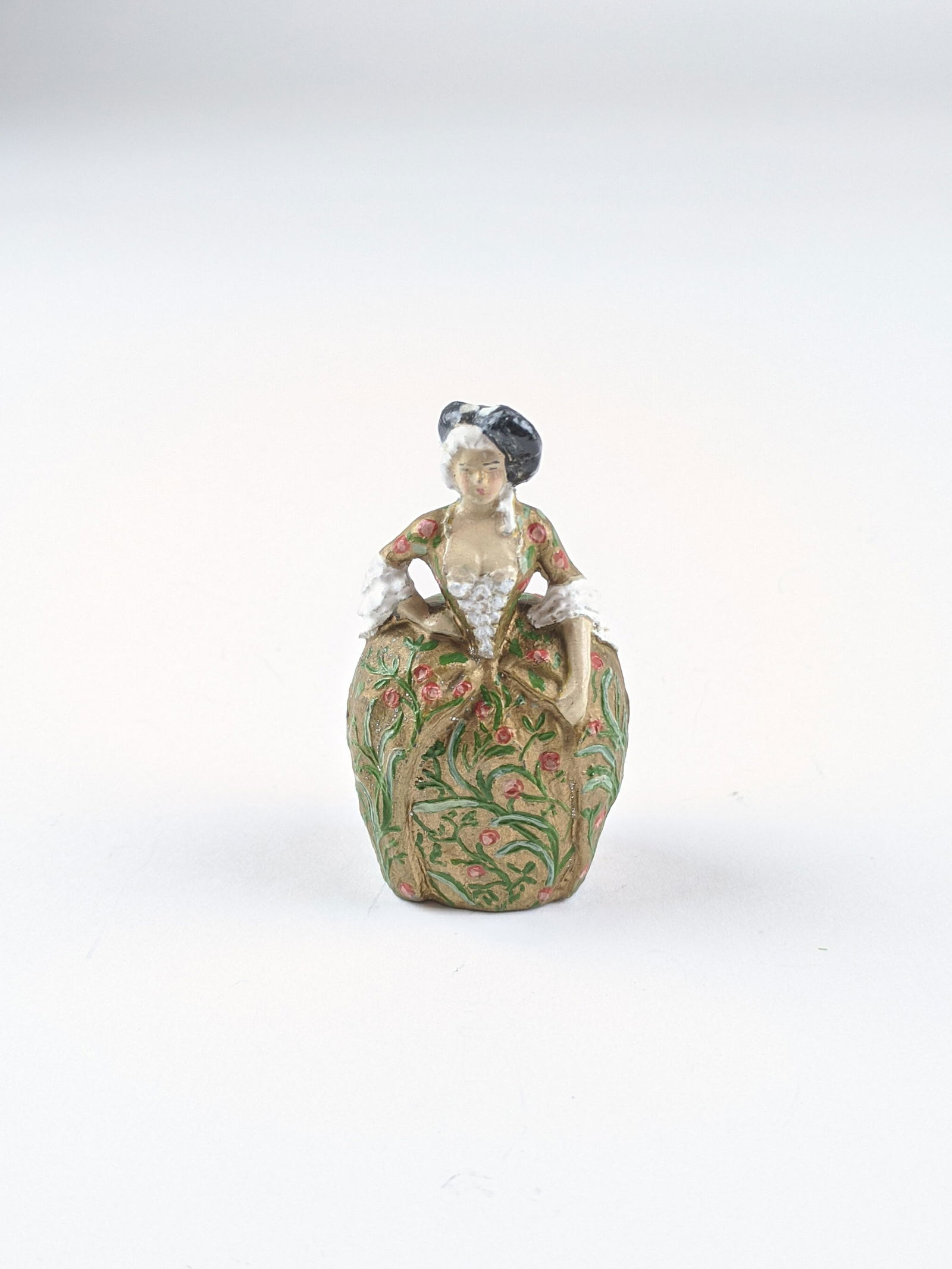 Vertunni Pompadour: 1 Piece Condition Good (Chip In Hat) No Box