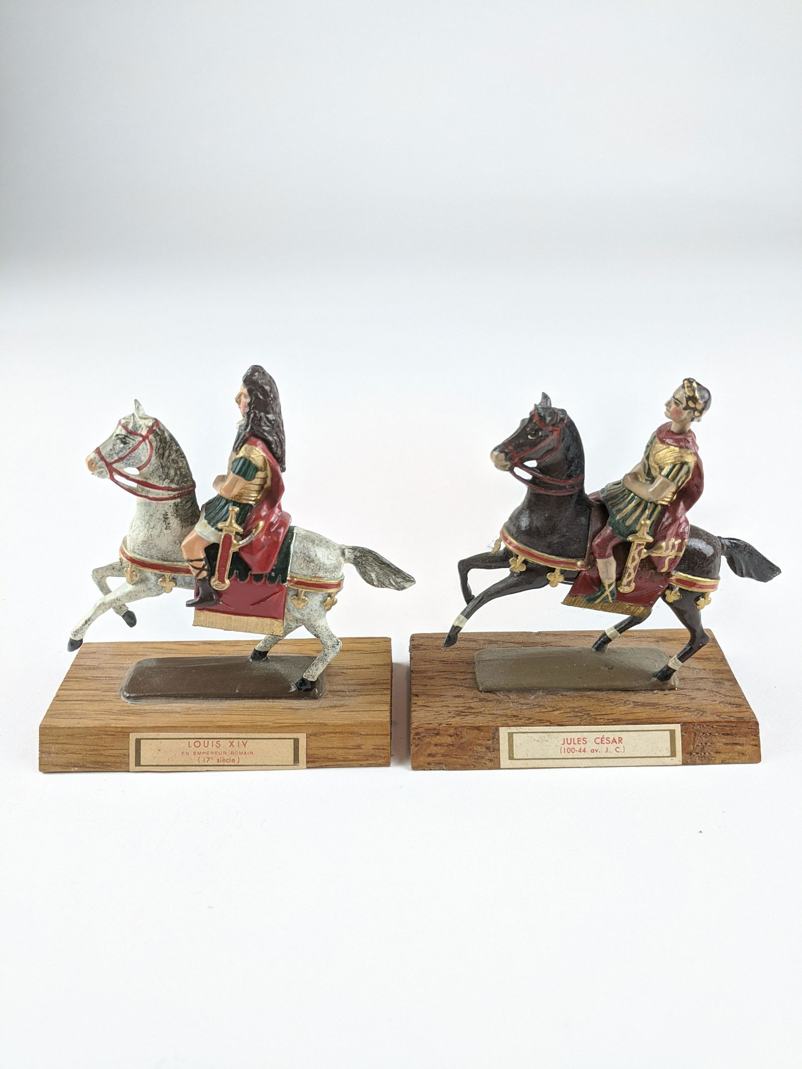 Mignot Louis XIV & Caesar (1 of 1)
