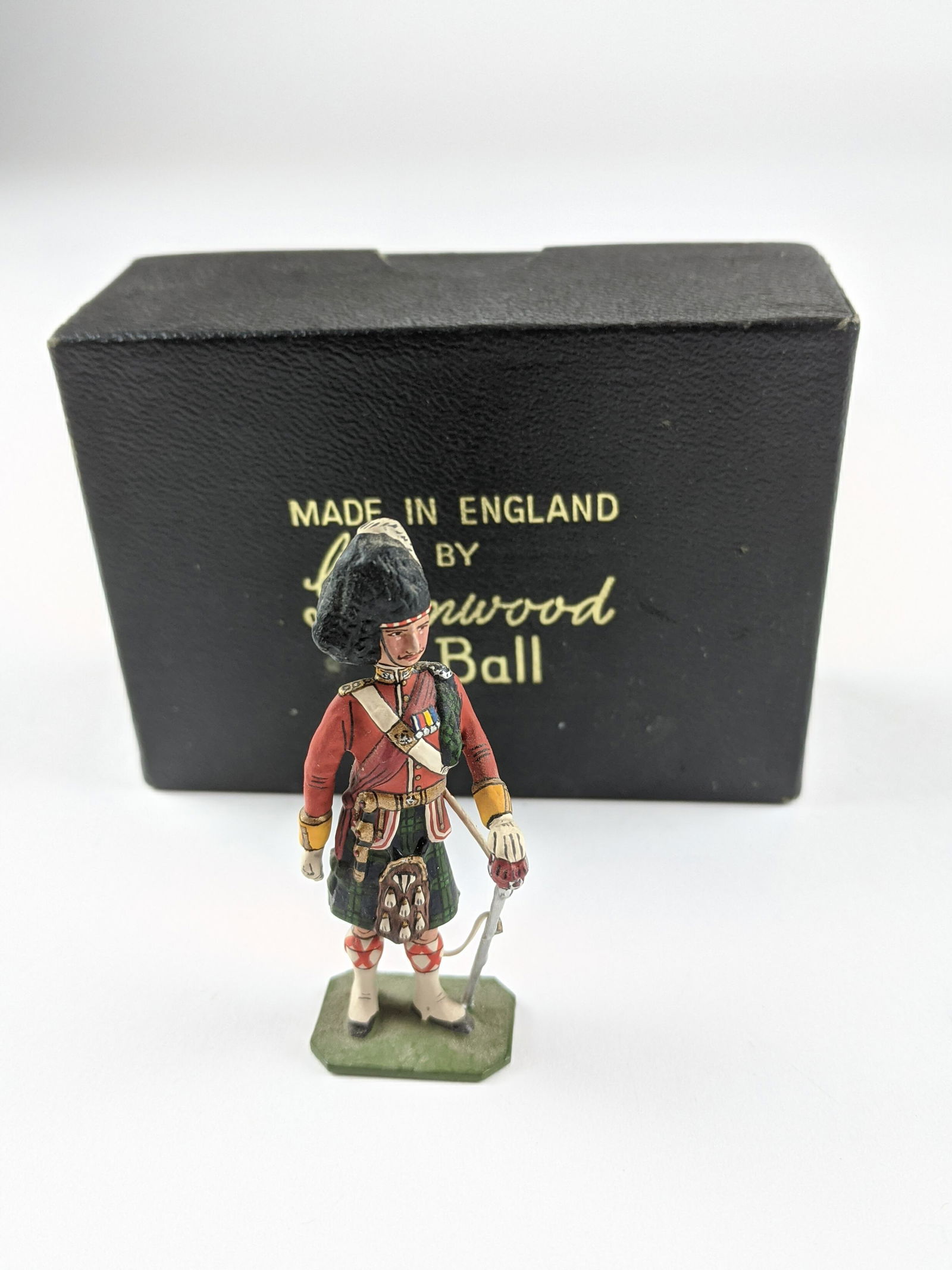 Greenwood & Ball Argyle & Sutherland Highlander (1 of 1)