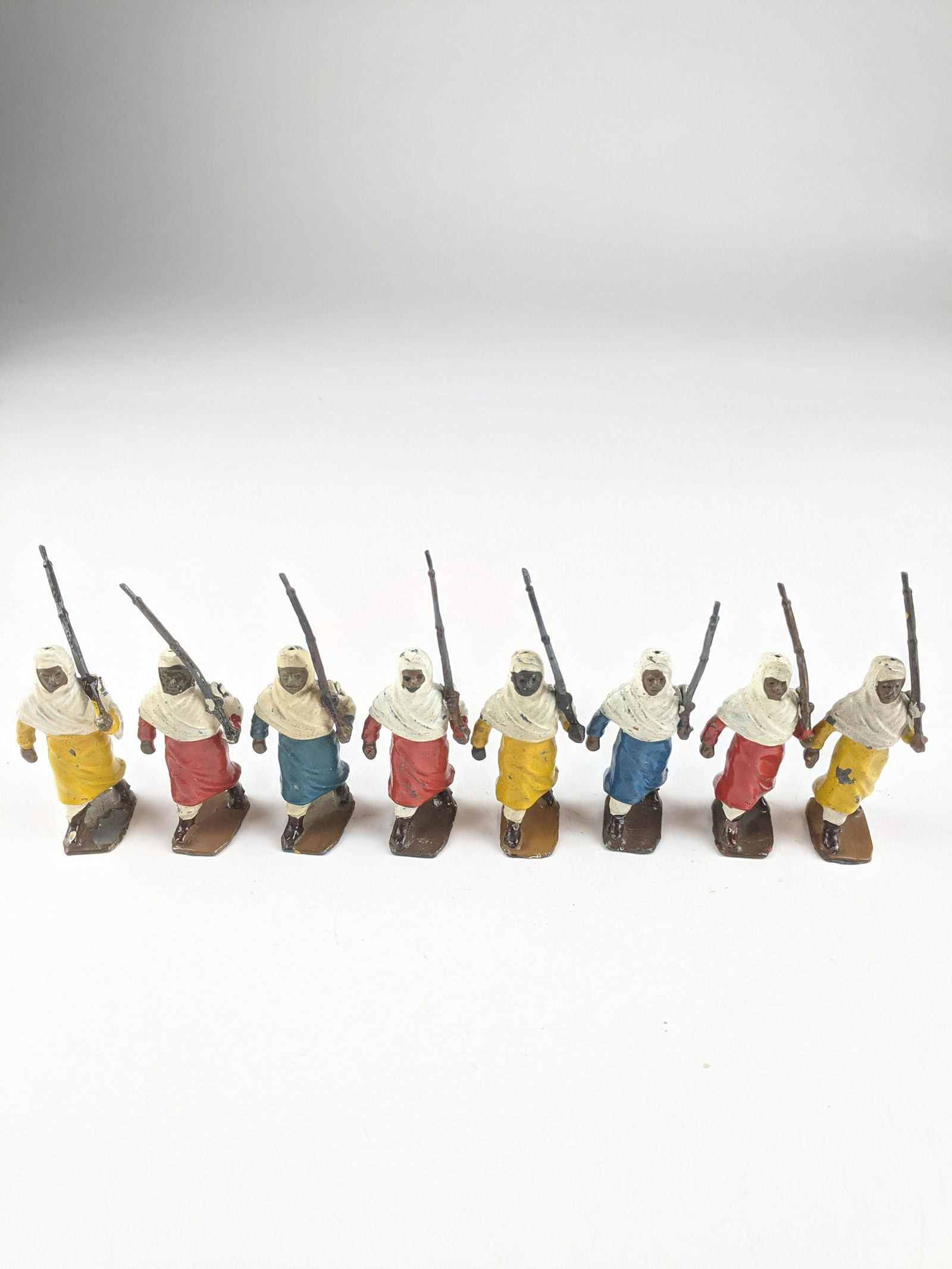 Britains #187 Arabs On Foot (1 of 1)