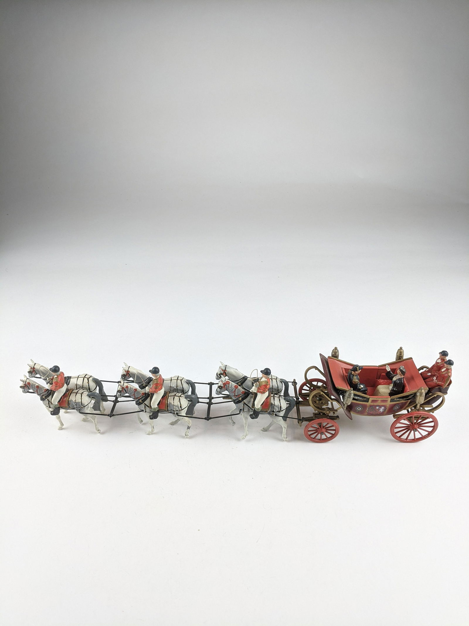 Britains #2094 State Open Landau Coach: 13 Pieces Condition Excellent No Box