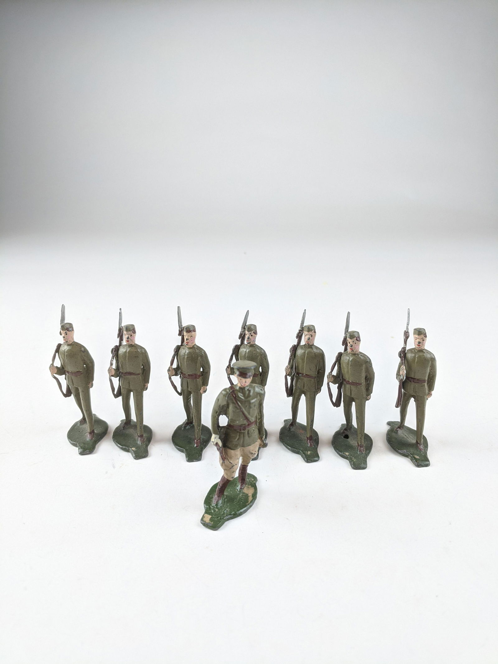 Comet US Slung Rifles (1 of 1)