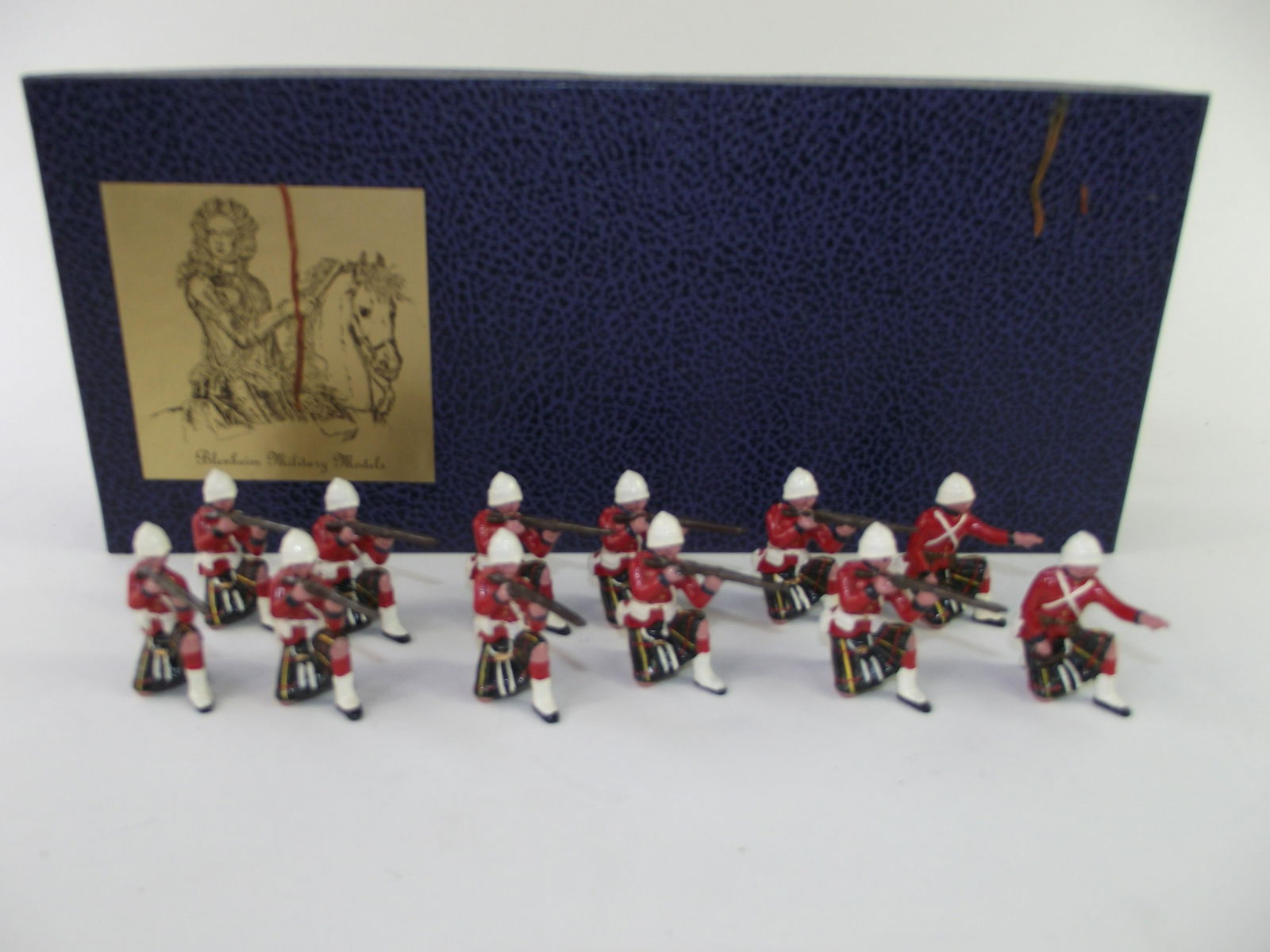 Blenheim B33 Cameron Highlanders Kneeling (1 of 1)