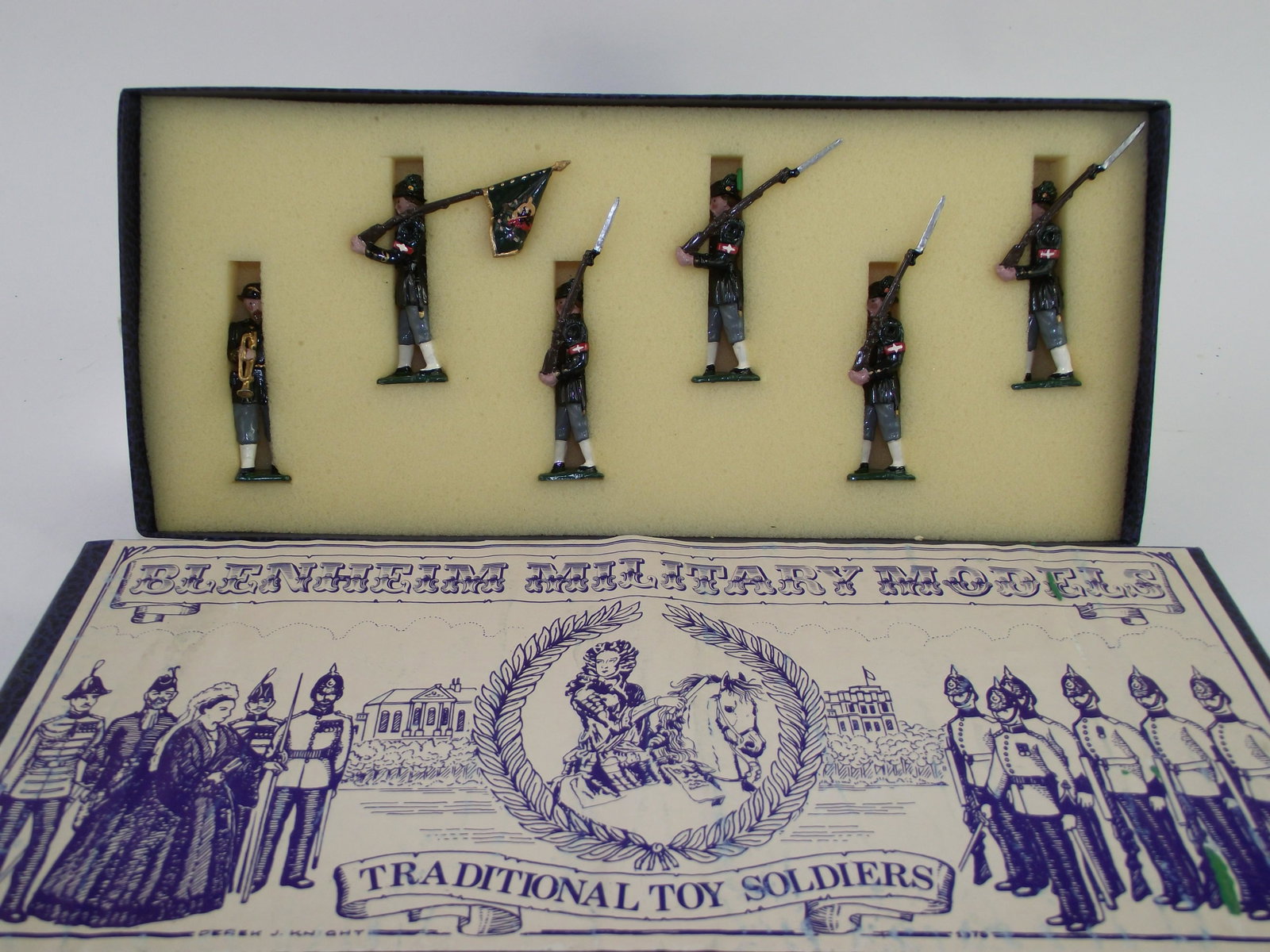 Blenheim No 1 Swiss Color: Complete set with box, mint. 6 pcs.