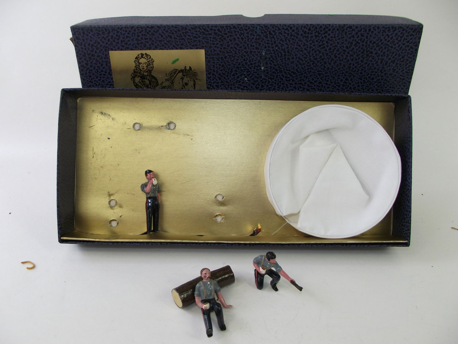 Blenheim B53 Campfire set 1900 (1 of 1)