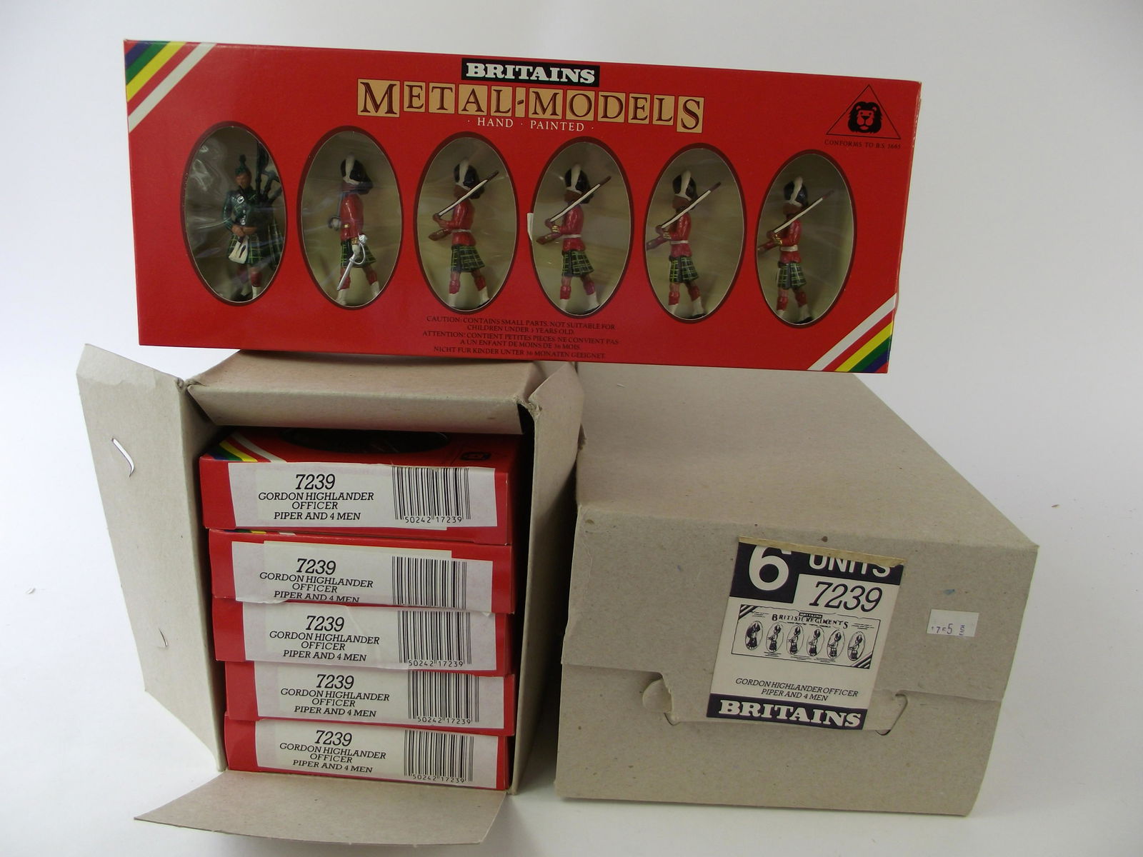 Britains 7239 Gordon Highlander Officer Piper (1 of 1)