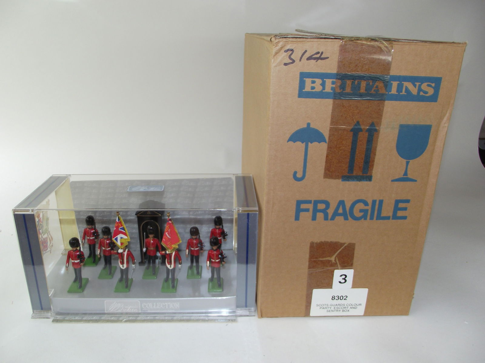 Britains 8302 Scots Guard Color Party (1 of 1)