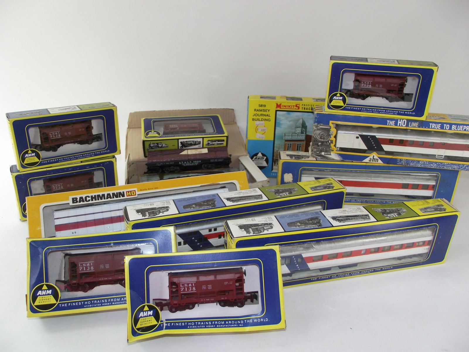 AHM HO Scale Train Assortment (1 of 1)
