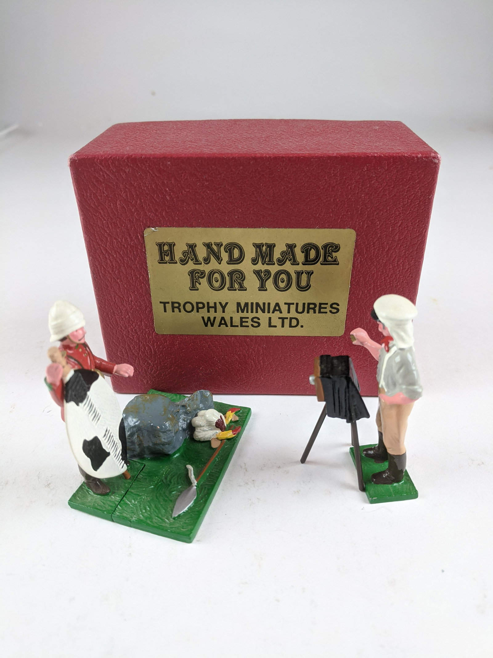 Trophy Trophies Of War: 4 Pieces Condition Excellent Box Good