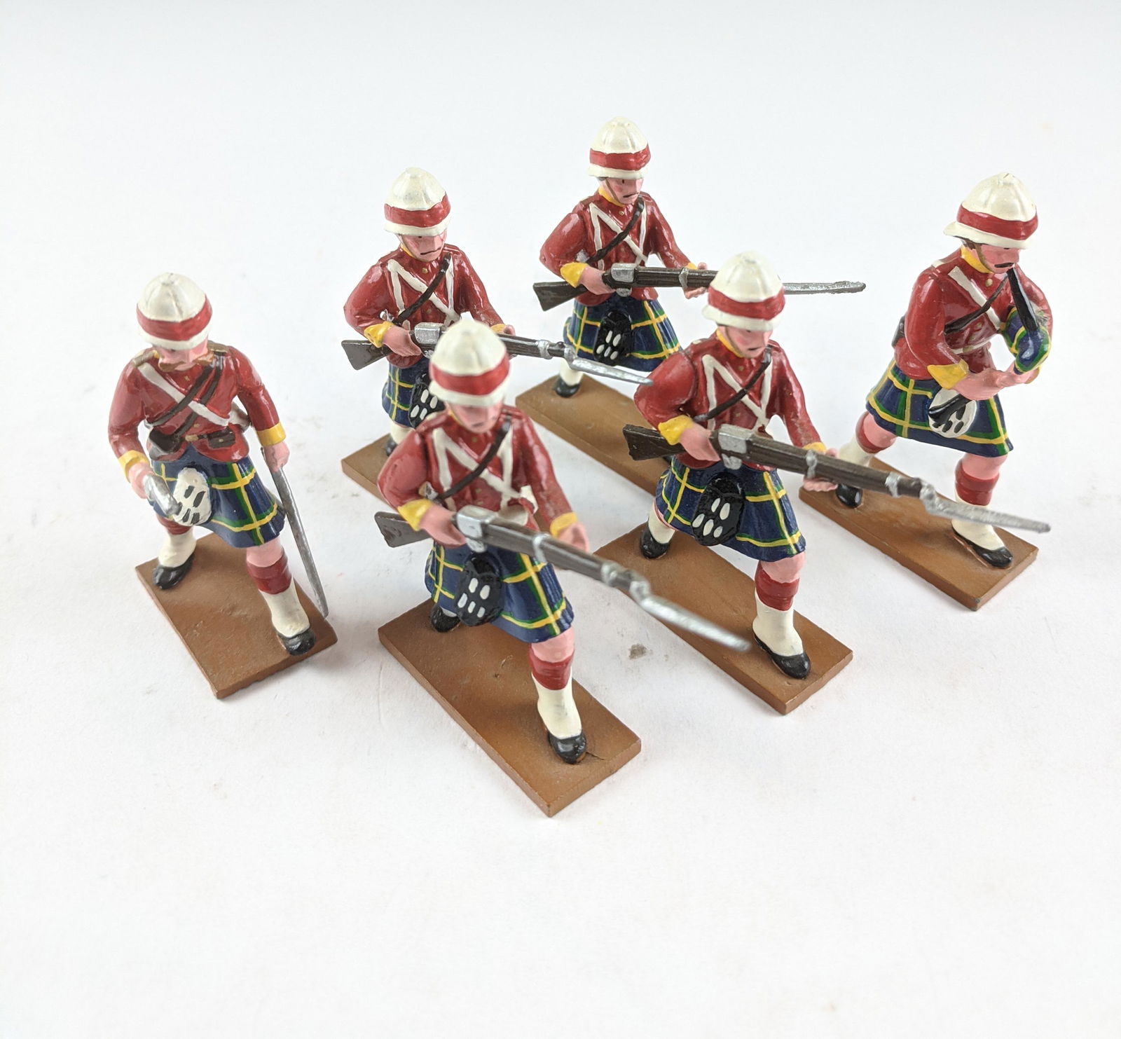 Trophy Highlanders Advancing (1 of 1)