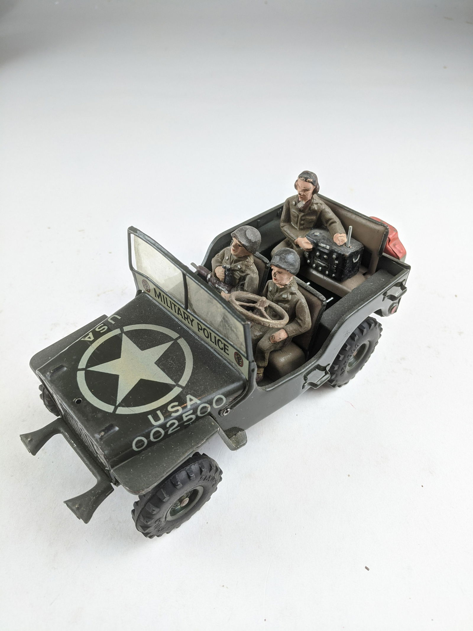 Arnold Jeep USA Radio Operator (1 of 1)