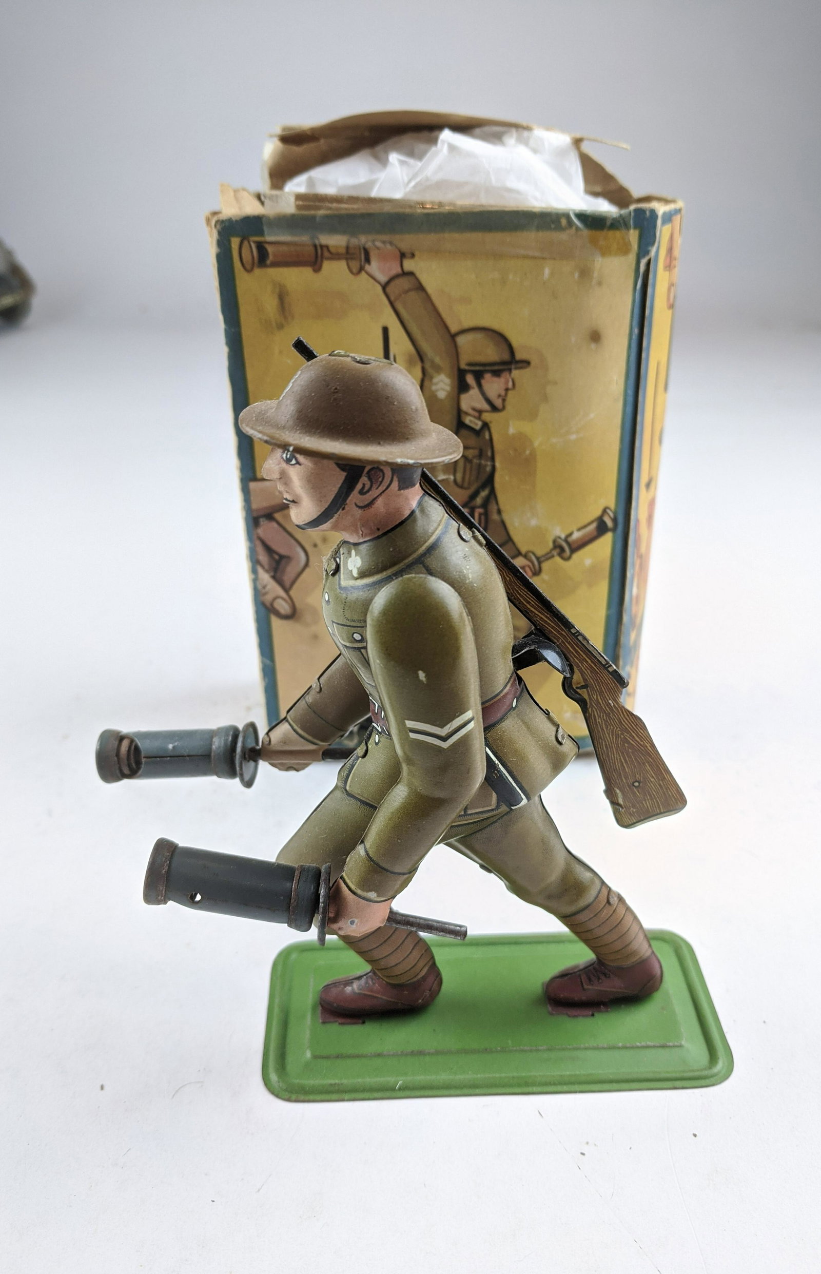D.R.A Germany 592 Tin Grenade Thrower: 1 Piece Condition Excellent Box Poor