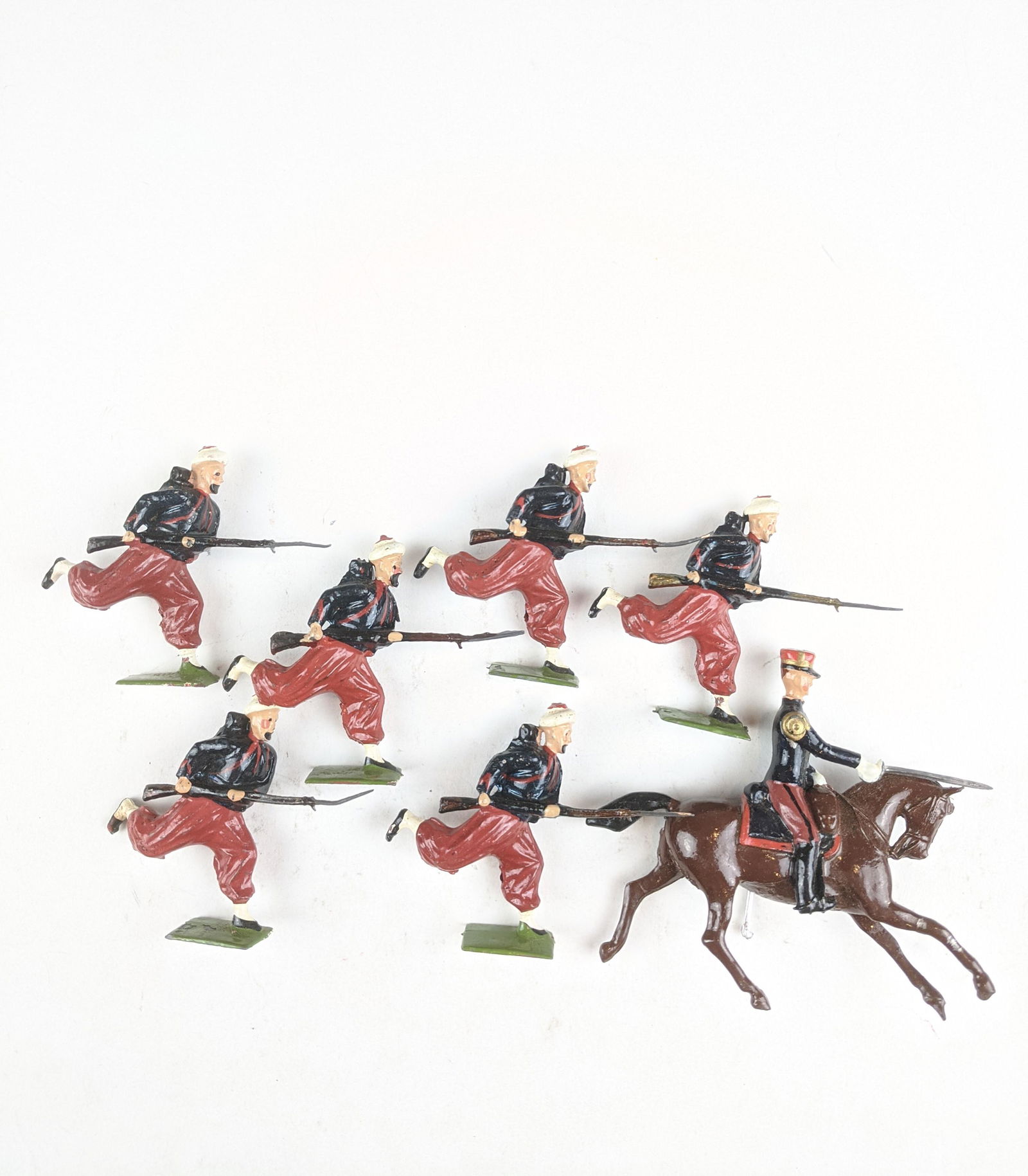 Britains #142 Zouaves Charging (1 of 1)
