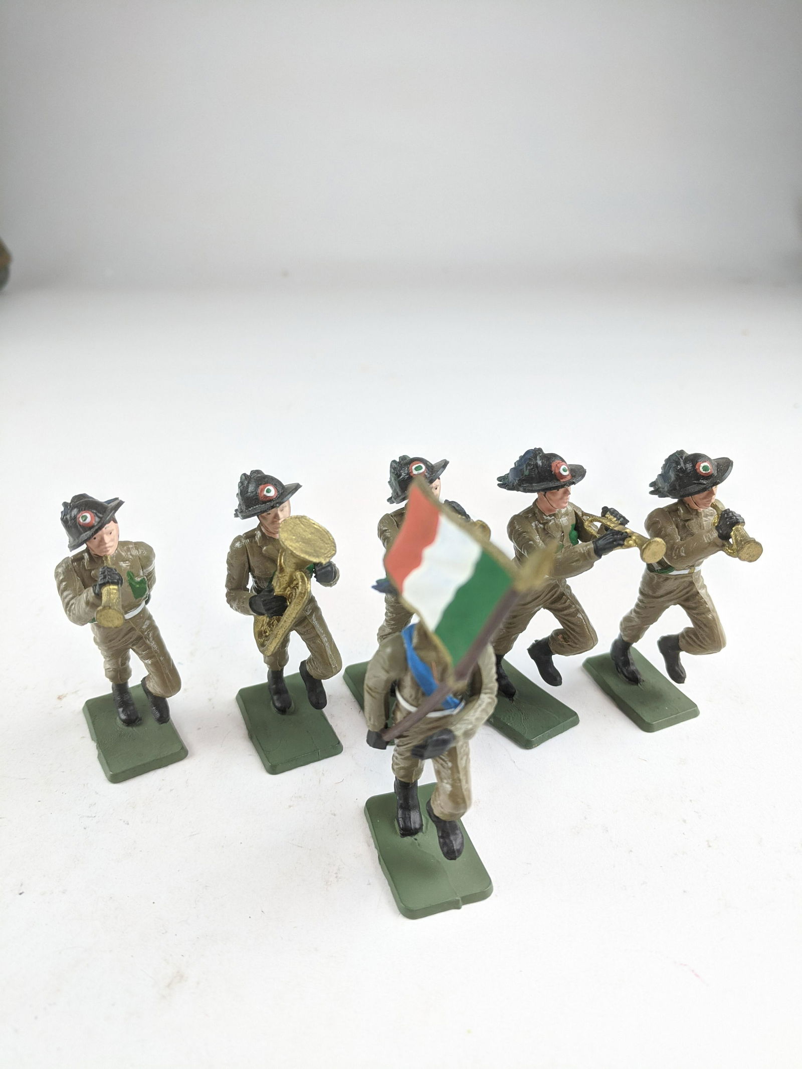 Starlux Italian Bersaglieri Musicians Plastic (1 of 1)