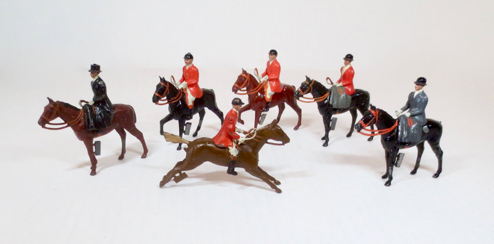 Britains Hunt Figures with RARE Export Tags: Hunt Figures with Rare Export Tags. Circa 1945-1955. Export tags were a post war U.S. requirement on the import of foreign made products. Figures with the Export tags attached are hard to find and hig