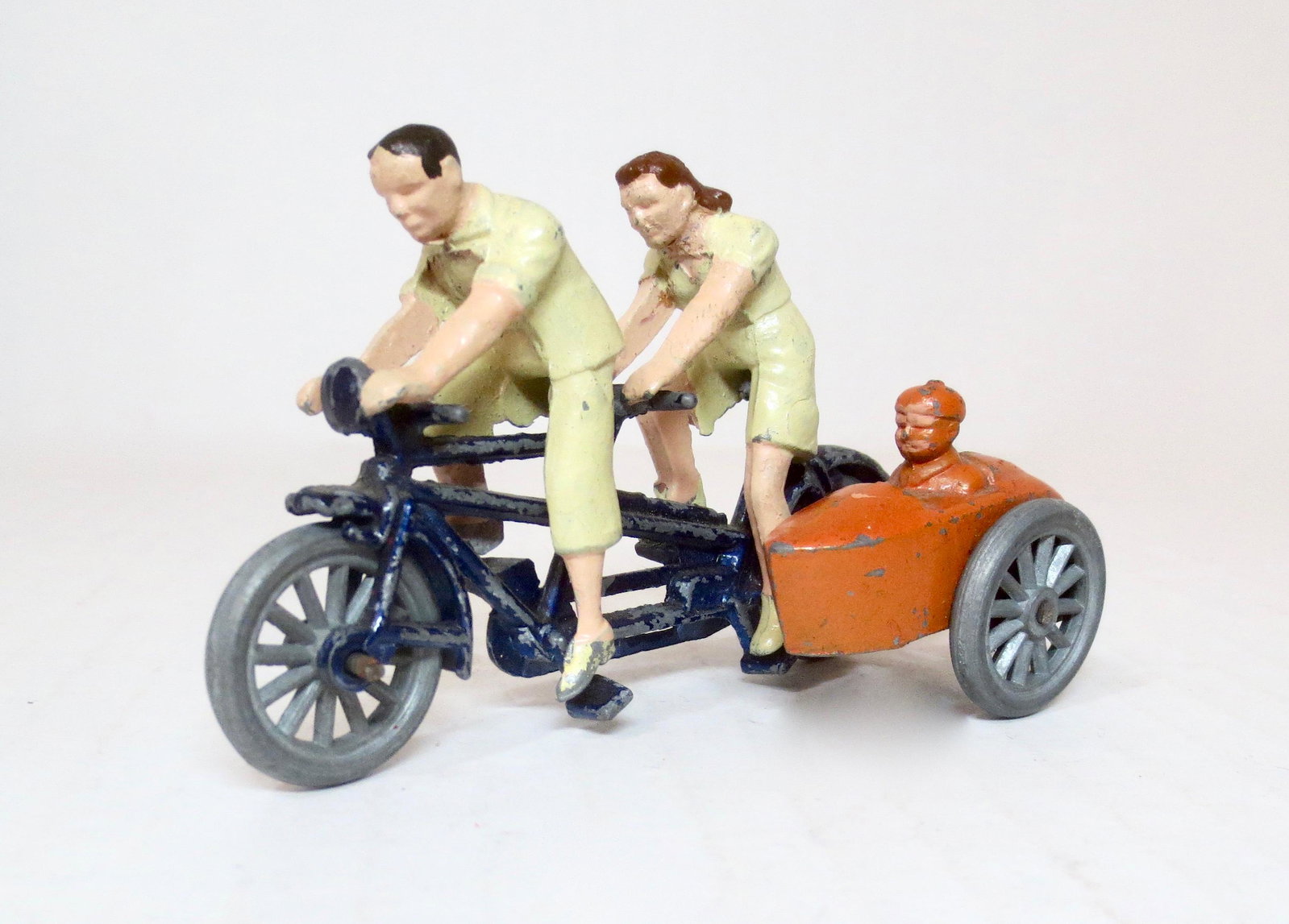 Morestone Tandem Bicycle with Side Car: Hard to find set. 4 pieces. Excellent overall condition. Unboxed.