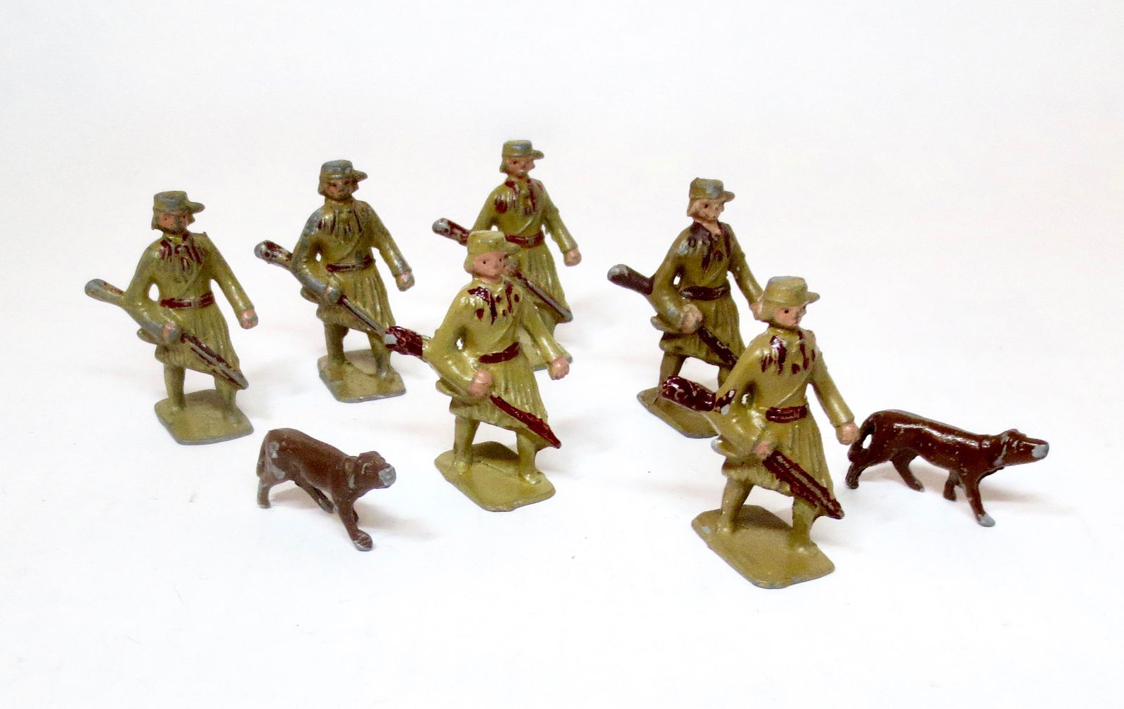 Lincoln Logs American Pioneers with Dogs: 8 pieces. Near mint to very good condition. Unboxed.