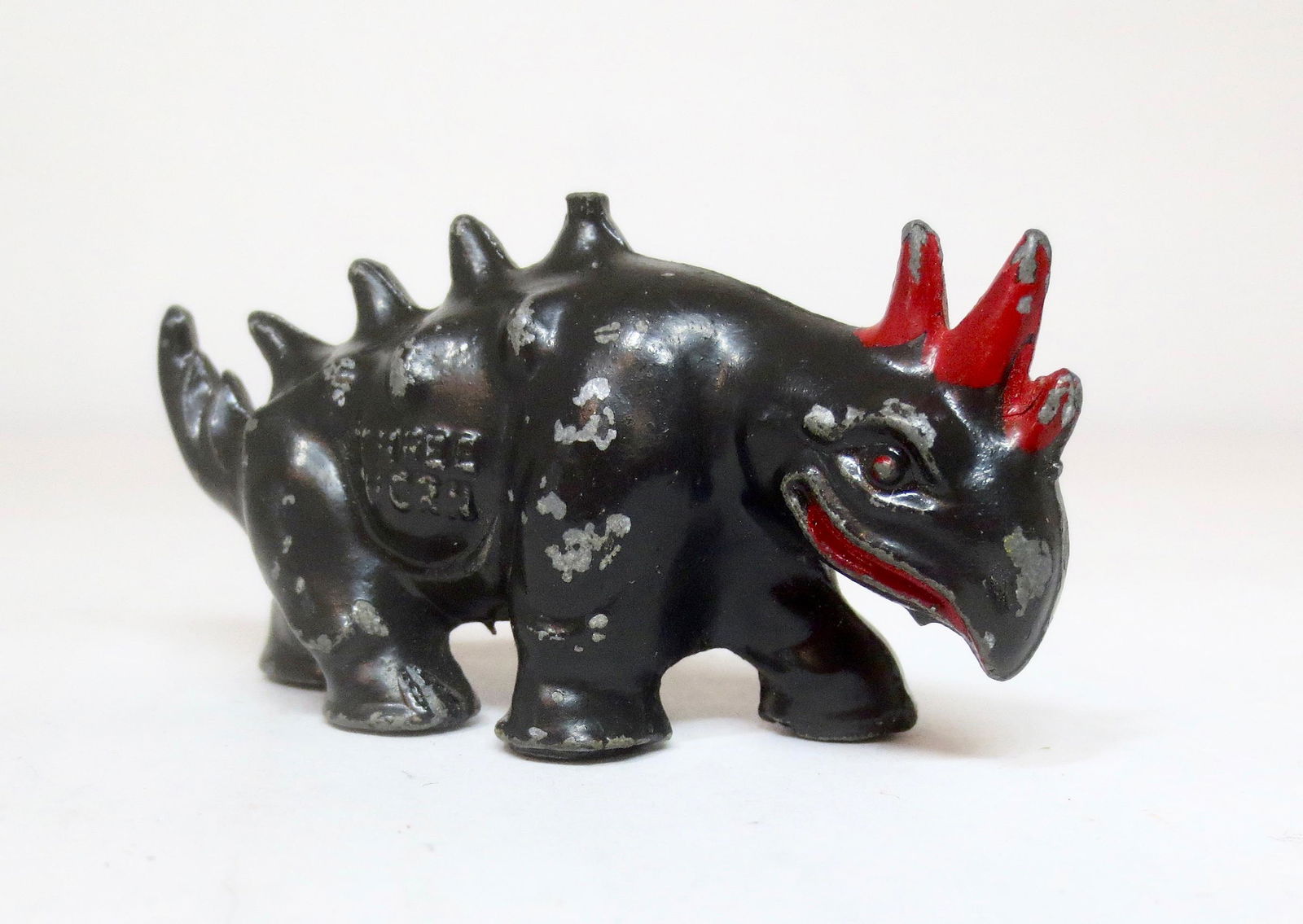 Lincoln Logs Rare "THREE HORN" Figure: Scarce Figure in Excellent condition. Unboxed.