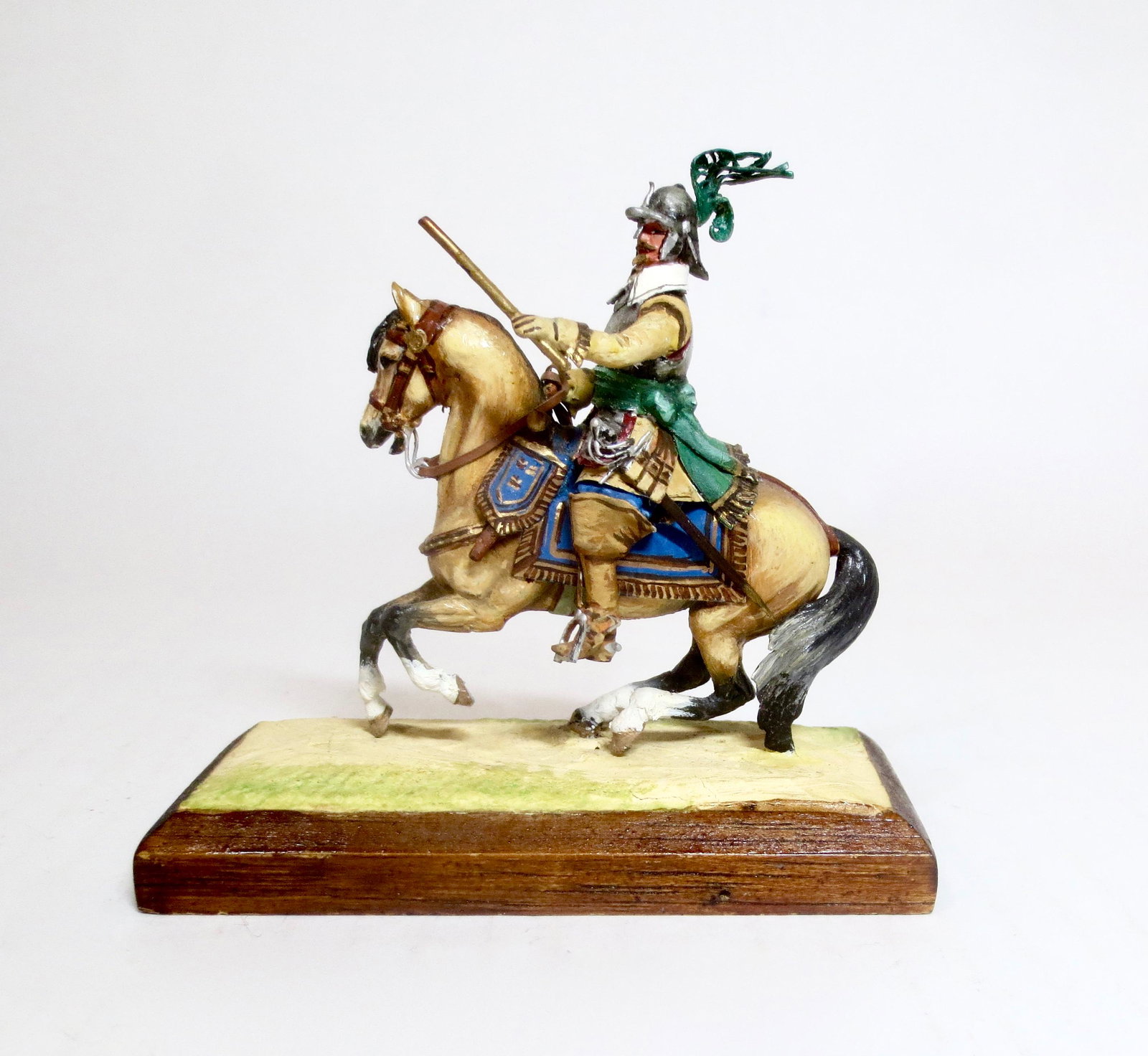 Bernard Vanot "Mounted Royalist Officer": Superb figure, with a very clear Vanot signature on the base.