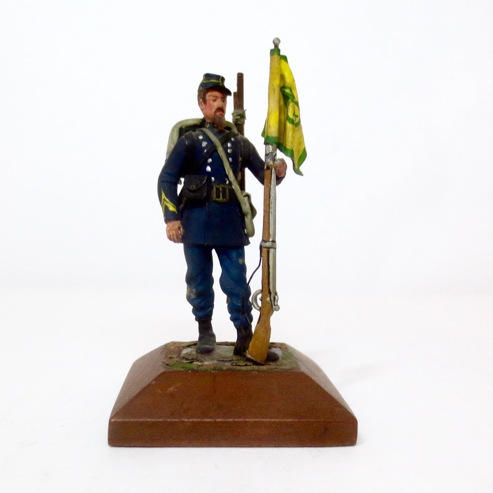 Jacques Dilly (France) "Chasseurs a Pied, 1870": Fine 60mm figure of a French Army Corporal, signed by Dilly on the bottom of the base. Dilly is a contemporary of Marcel Baldet. Very good condition (some groundwork has flaked off of base".